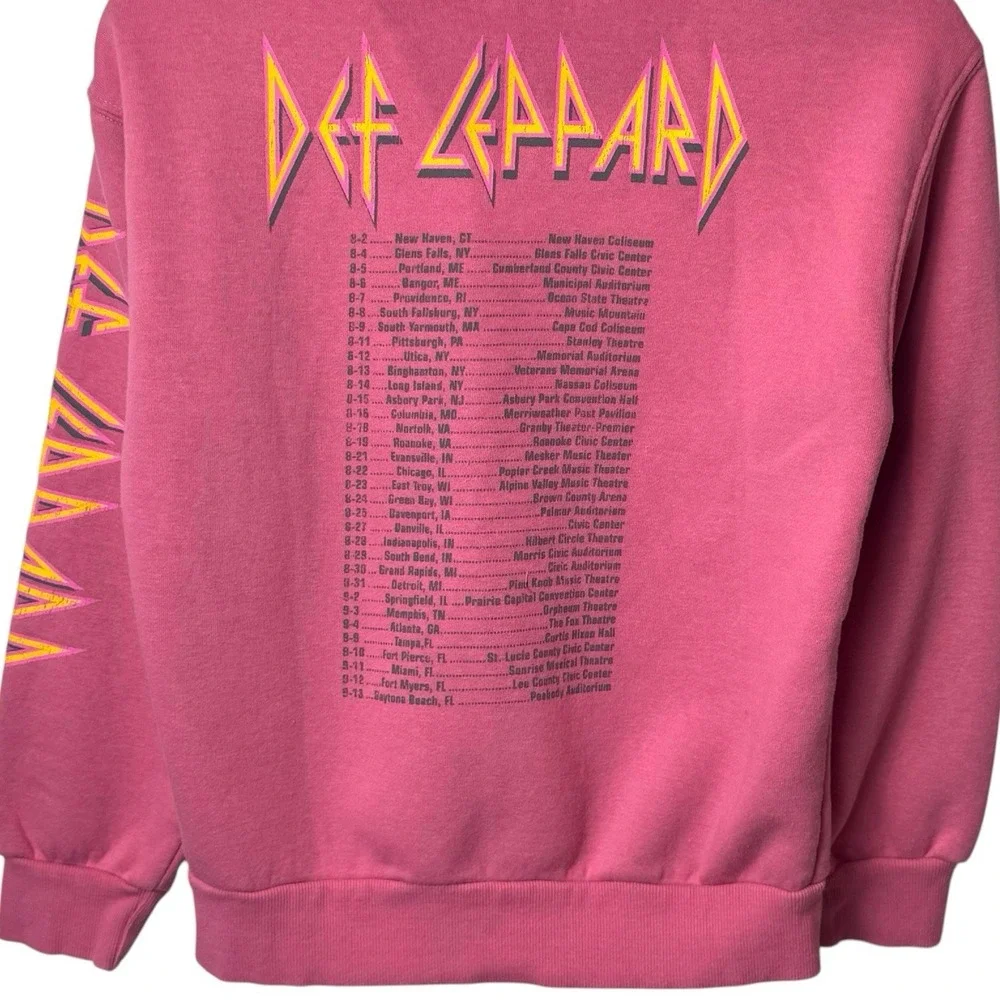 NWOT Def Leppard‎ Pink Hoodie Tour Dates Rocker Comfort Novelty Girl's M